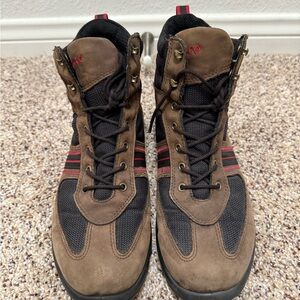 EUC Ecco Women’s Brown and Black Gore-Tex Hiking Boots Size 7/38